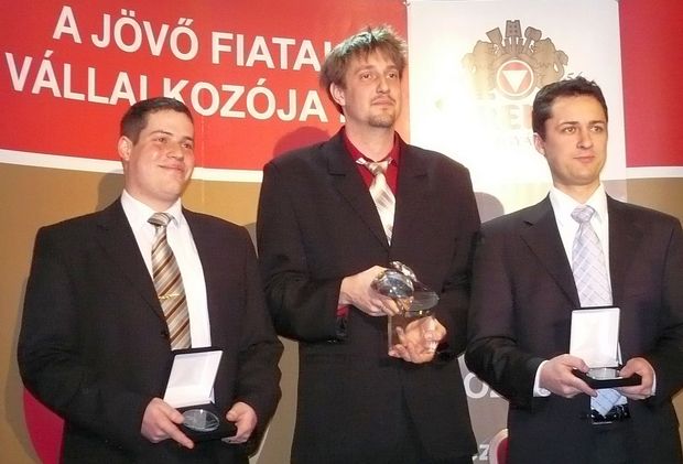 Vincze Viktor (középütt), Bruder Márton (bal oldalt) és Vázsonyi Miklós (jobbra).