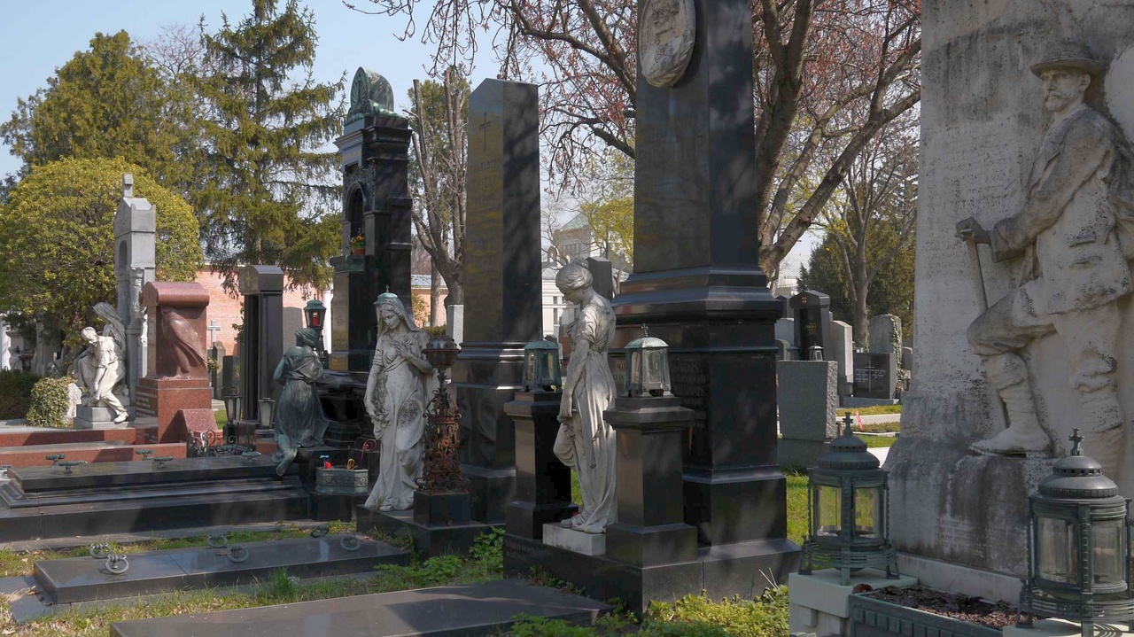 Népszerűek az éjszakai temetőtúrák Bécsben